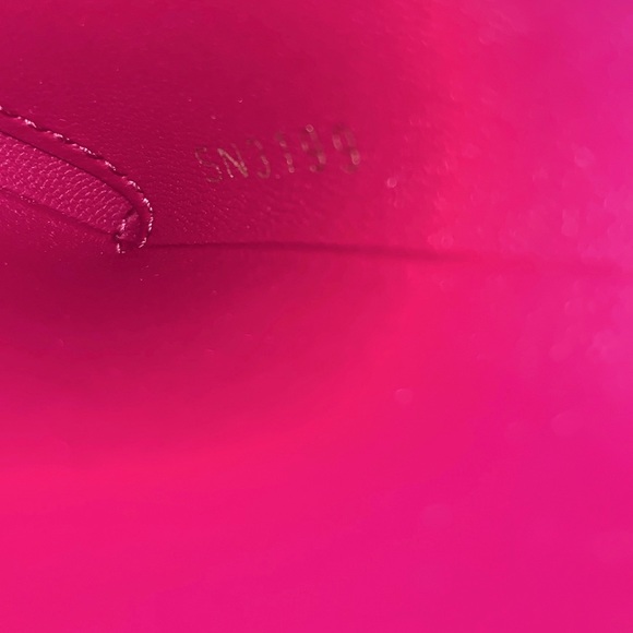 Louis Vuitton New Authentic Kirigami sm pochette - Picture 4 of 6